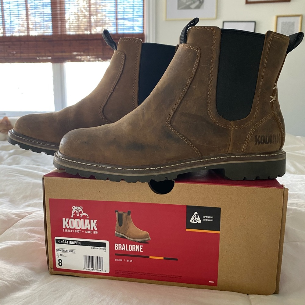 Kodiak Bralorne Chelsea Boot
